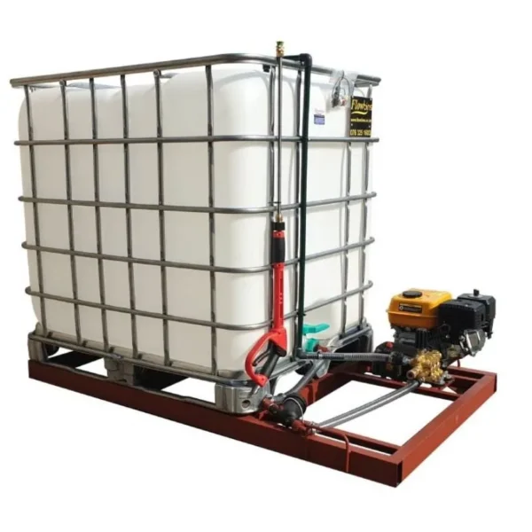 1000 L pressure washer skid, 6.5 HP petrol, 186 bar, front three-quarter view