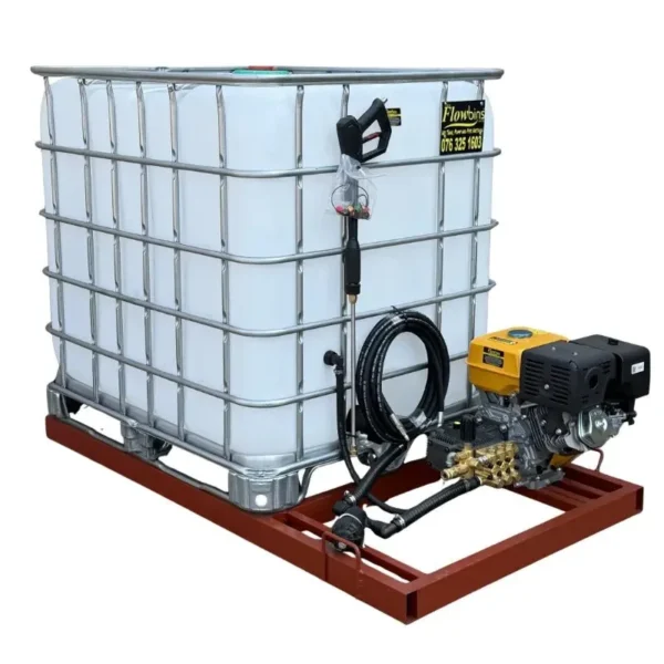 1000 L pressure washer skid, 13 HP petrol, 248 bar, front three-quarter view