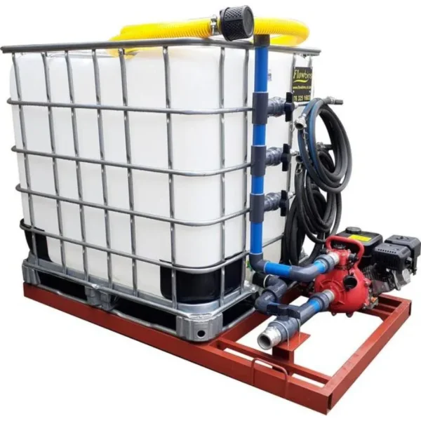 1000 L braked single-axle water bowser trailer with 9.5 bar petrol pump and three-outlet manifold