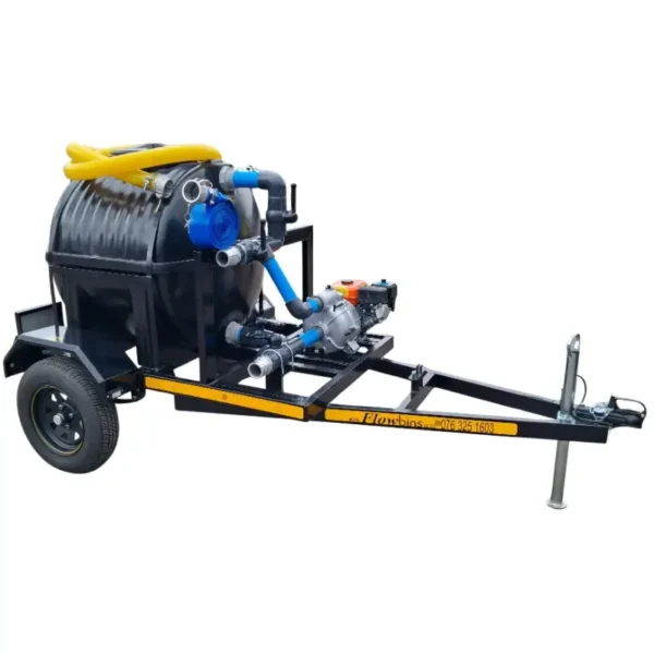 650 L horizontal honey sucker trailer on unbraked single axle with 6.5 HP petrol trash pump