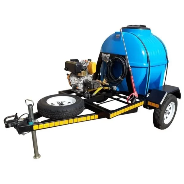 650 L 10HP Diesel 240 bar pressure washer trailer, front view
