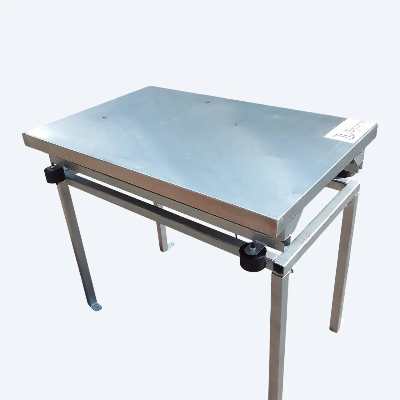 Stainless Steel Vibrating Table, 220 V Stainless steel vibrating table with 220 V vibrator motor for wet-cast moulds